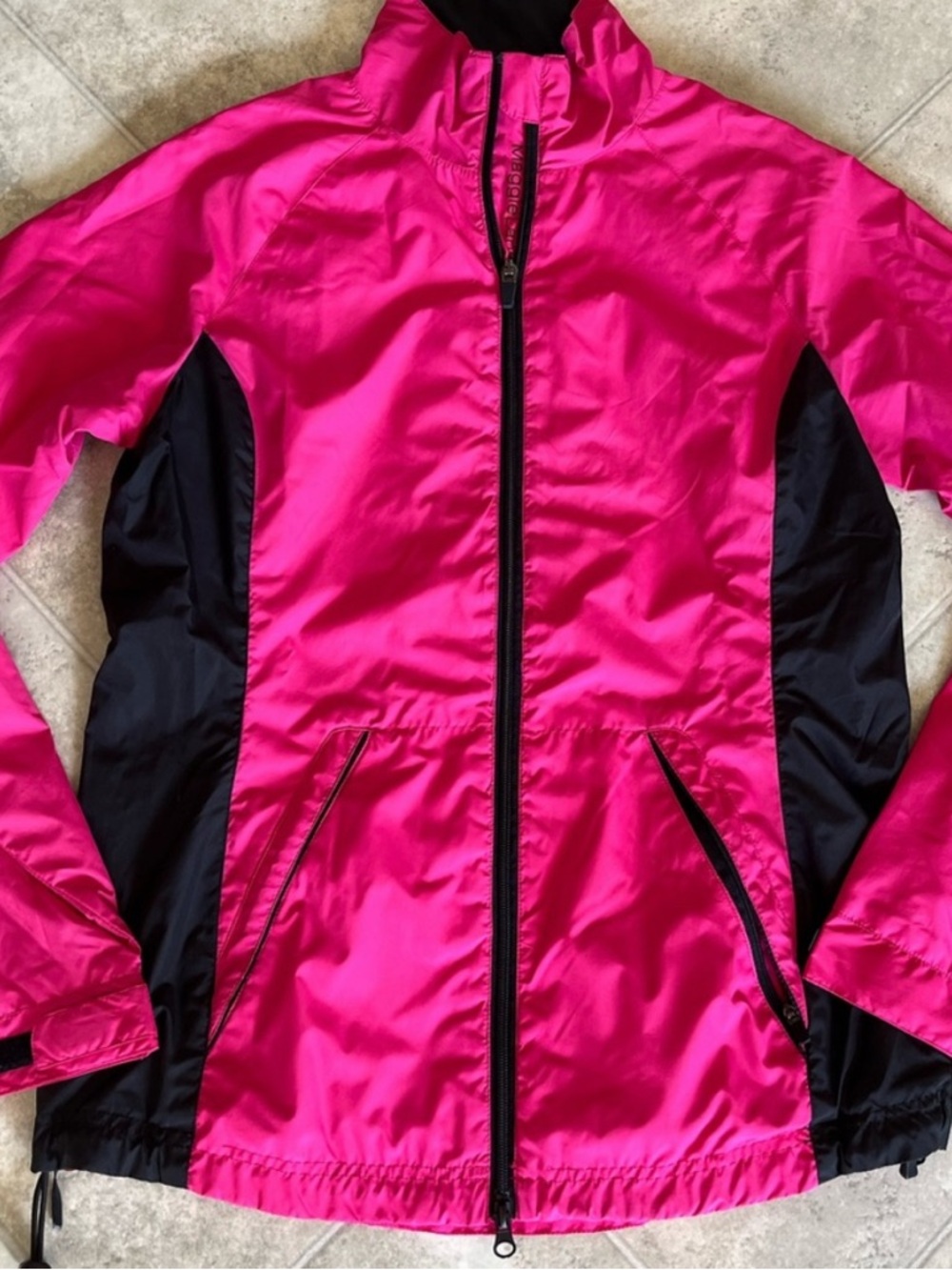 Maggie Lane Women's Hot Pink and Black Golf Jacket with Full Zip